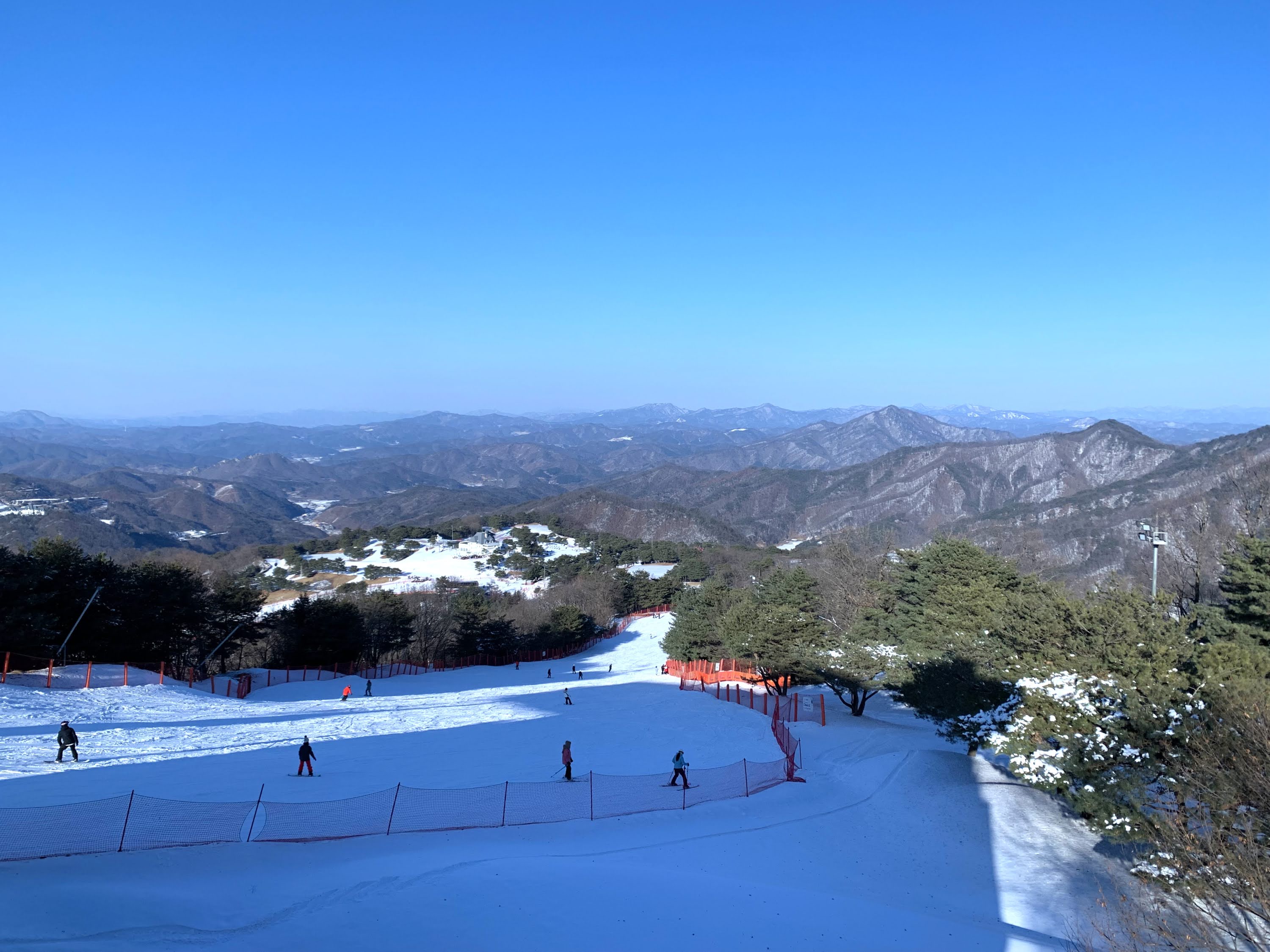韓國洪川大明滑雪村滑雪道
