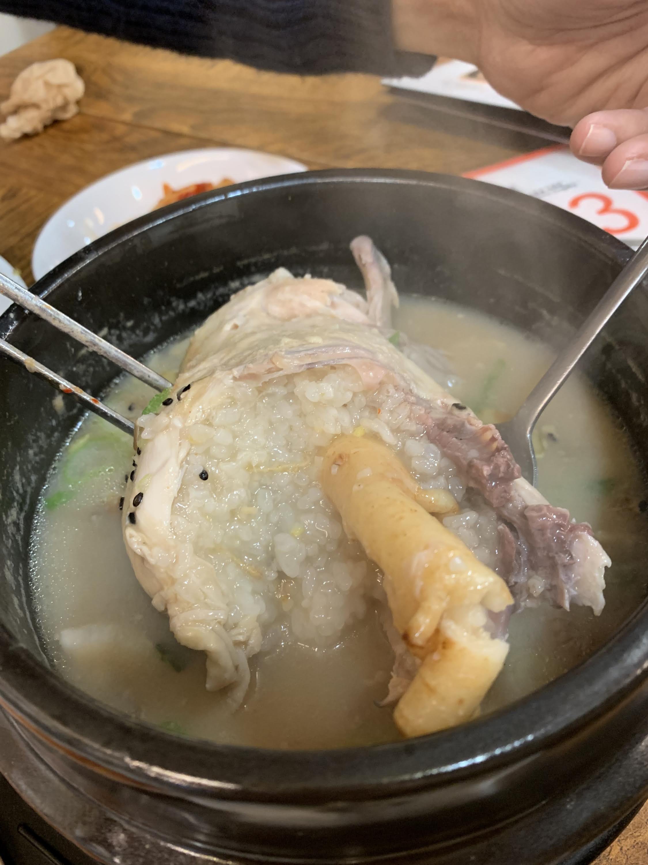 韓國首爾土俗村蔘雞湯